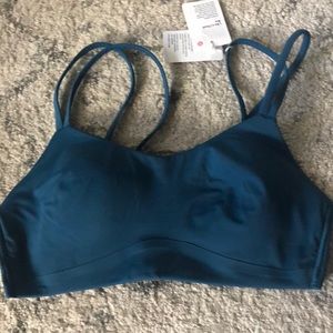 Lululemon like a cloud size 6
